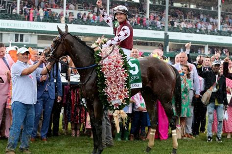 oaks race at churchill downs.